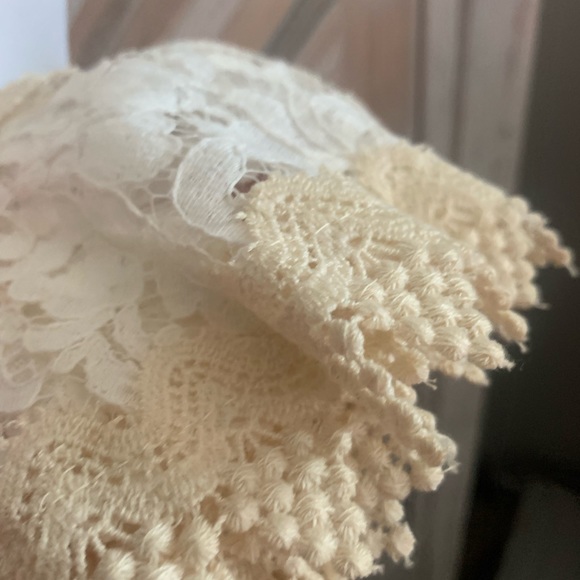 Vintage Alfred Angelo wedding gown. Designed by Edythe Vincent. - Picture 3 of 8